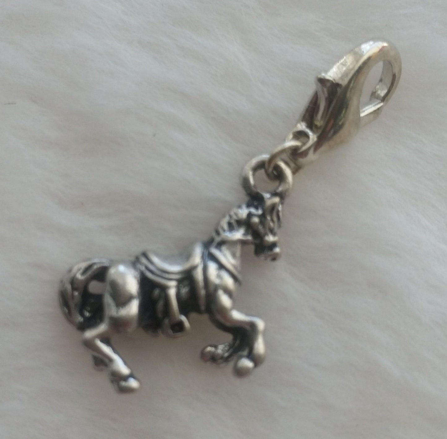 Riding Horse Charms | Pack of 25 Charms | Horse Jewelry | Jewelry for Riding Team