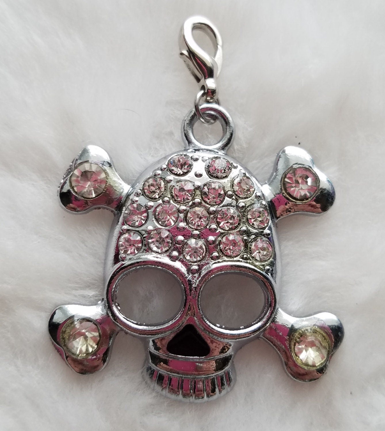 Skull & Crossbones Pendant | Pirate Pendant | Halloween Pendant | Cos Play Pendant | Skull Pendant