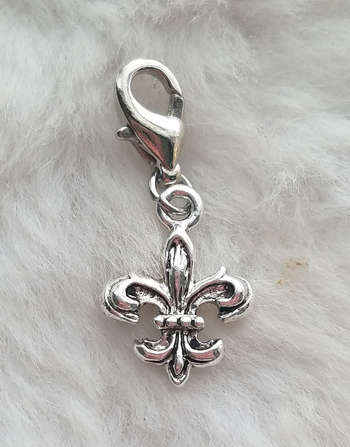 Fleur De Lis Charm | Sterling Silver Plated Pewter