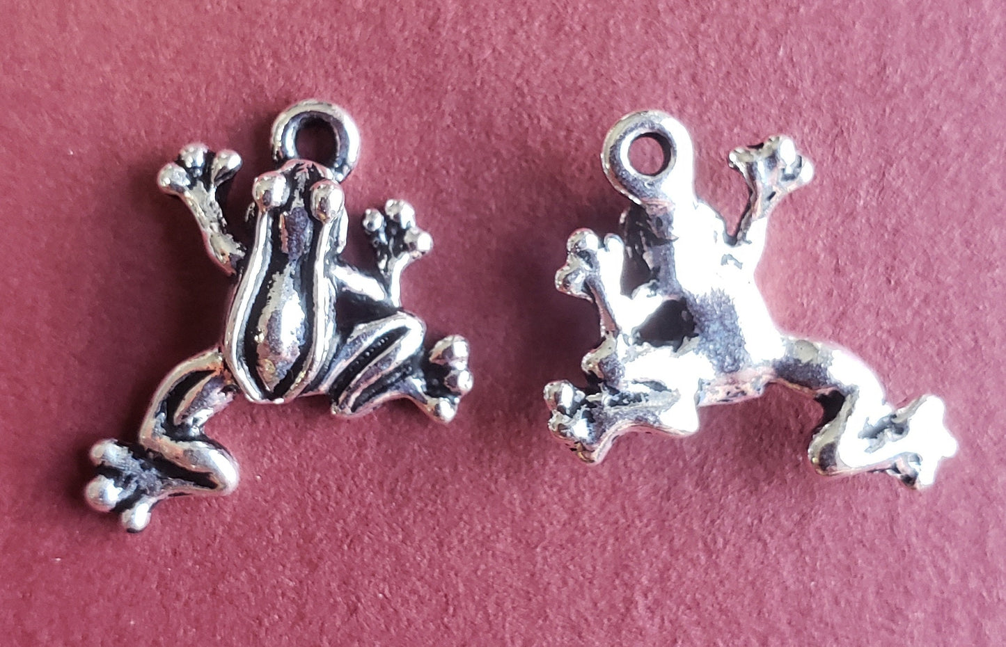 TierraCast Charm | Leap Frog Charm | Frog Jewelry | Frog Gift | Frog Collector Gift