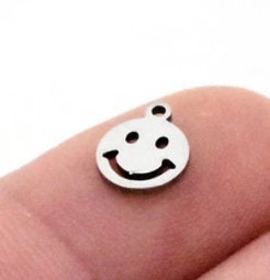 Smiley Face Charm | Bravery Reward | New Braces Gift | Dentist Visit Gift | 10mm x 7mm | Pack of 20 Charms