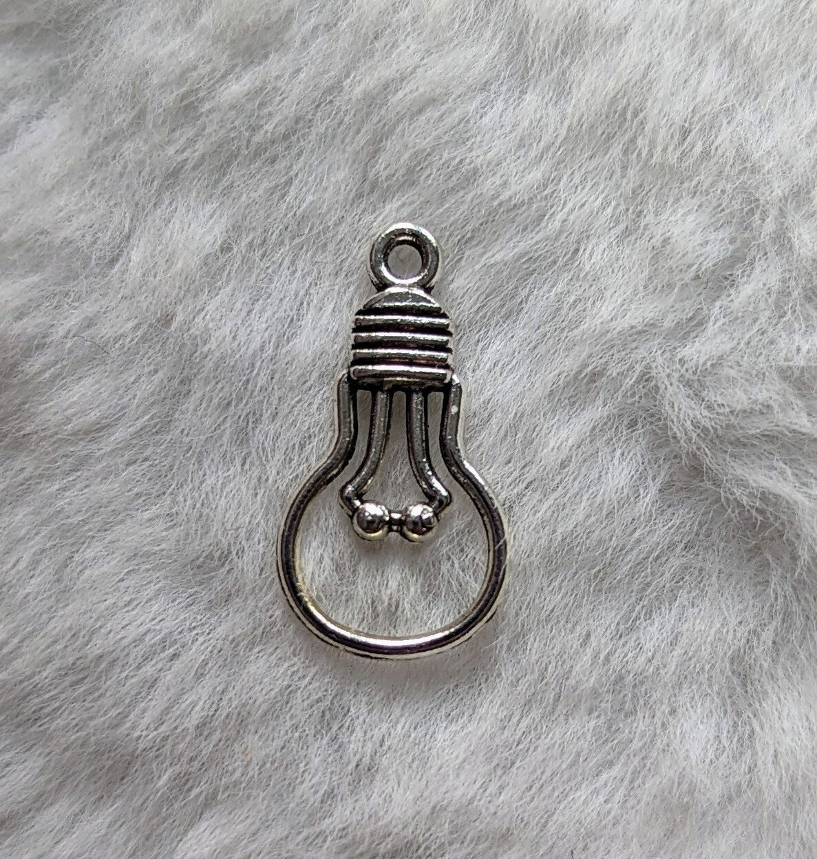 Edison Lightbulb Charm | Light Charm | Electricity Charm | Size:  21mm x 11mm | ONE CHARM